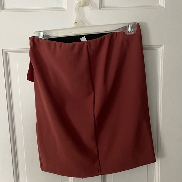 Pull&Bear skirt NWT - Picture 2 of 3